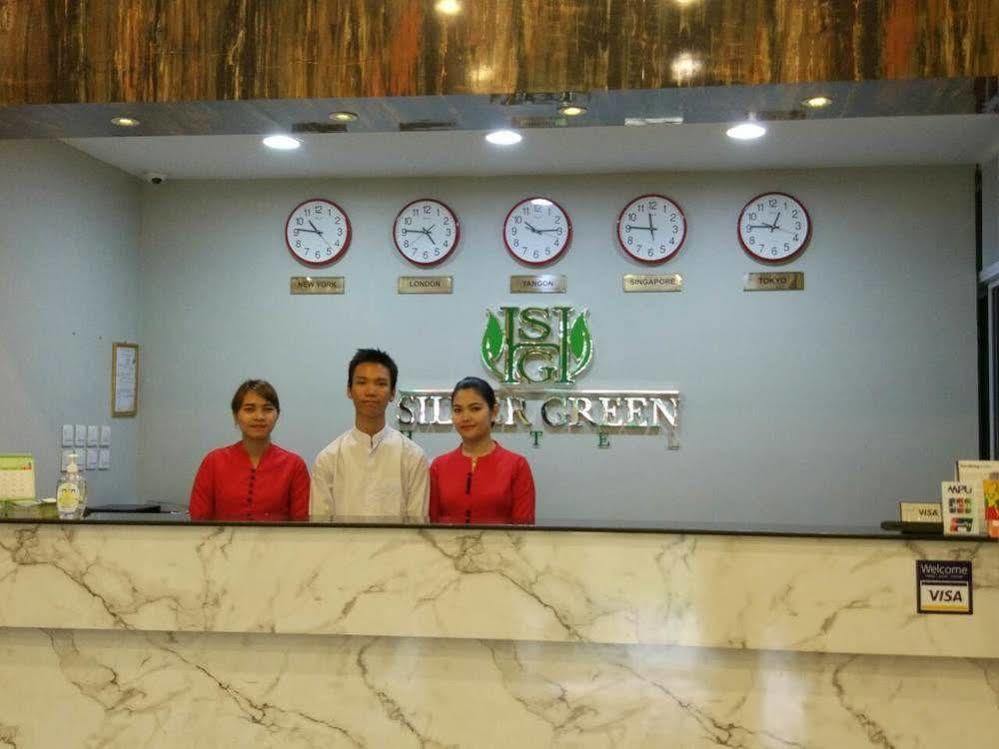 Silver Green Hotel Rangoon Buitenkant foto